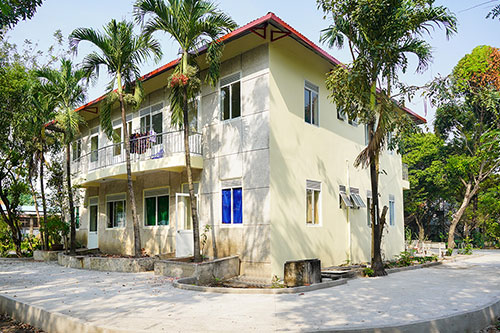 HUNG THINH CORPORATION SPONSORED OVER 800 MILLION VND FOR THE COMPLETE WORKS OF THE HO CHI MINH CITY NUTRITION